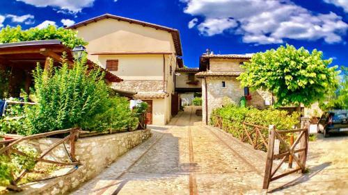 Spoleto Splash/whole Private Village/sleeps 20