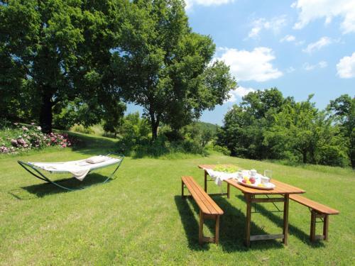 Peaceful Holiday Home In Acqualagna With Swimming Pool