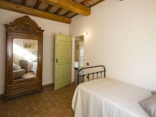 Quiet Holiday Home In Acqualagna With Swimming Pool