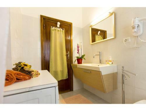Alghero, Cervi Apartment Near The Beach