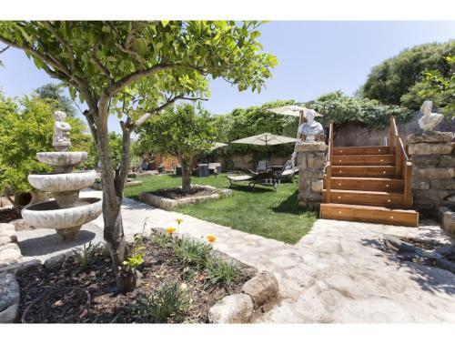 Villa Alghero, Casal Patern For 14 People With Swimming Pool