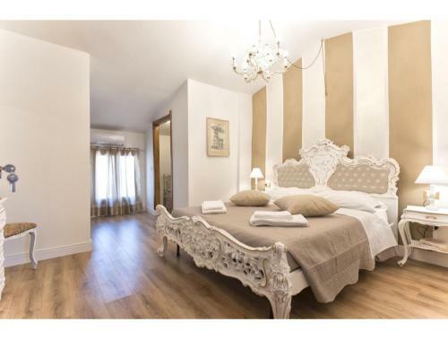 Villa Alghero, Casal Patern For 14 People With Swimming Pool