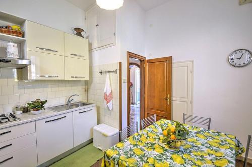 Amalfi Villa Sleeps 5 Air Con Wifi