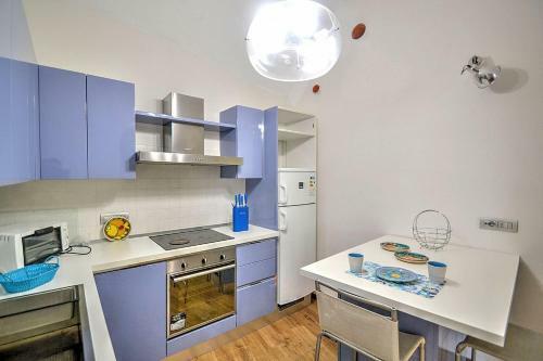 Amalfi Apartment Sleeps 4 Air Con Wifi