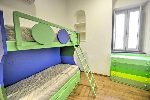 Amalfi Apartment Sleeps 4 Air Con Wifi