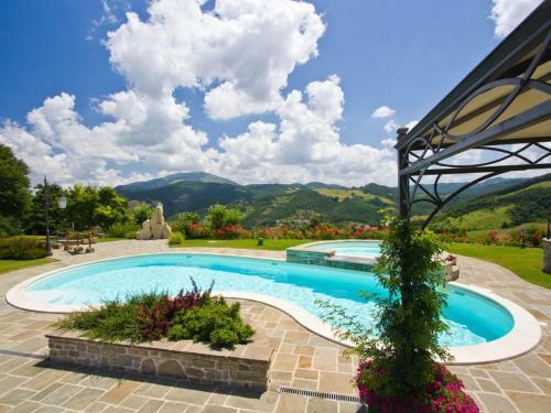 Scenic Villa In Apecchio With Swimming Pool