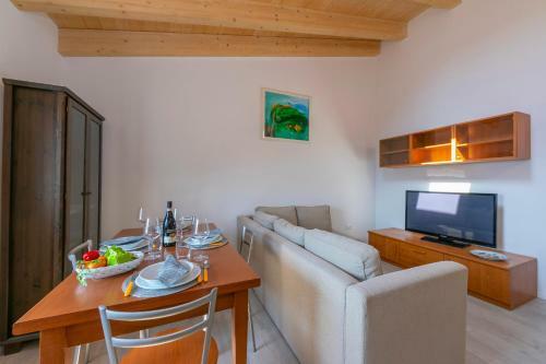 Sun House Apartments