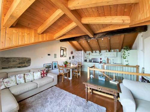 C� Milla Argegno Apartment