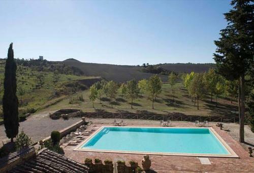 San Gimignanello Villa Sleeps 35 With Pool And Wifi