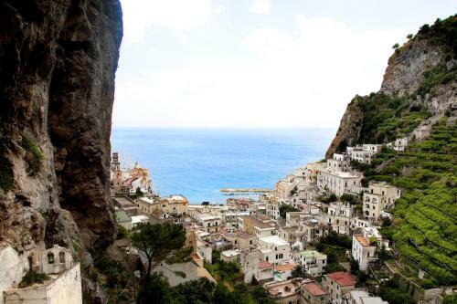 Castiglione Apartment Sleeps 5 With Pool And Wifi