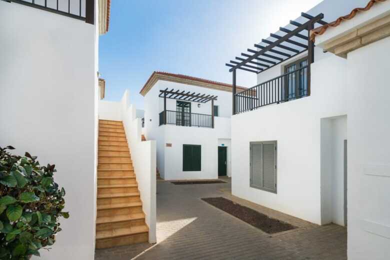 Hotel Broncemar Beach Suites