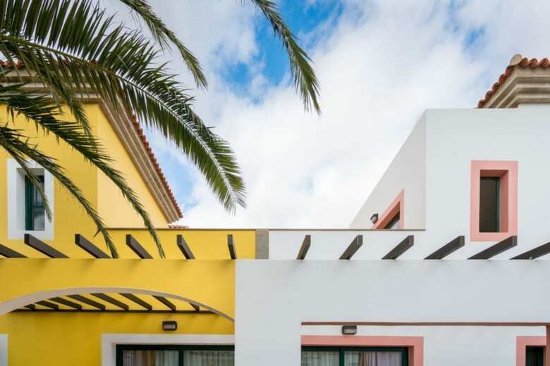 Hotel Broncemar Beach Suites