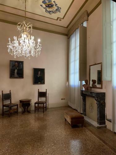 Farolfi Apartments Palazzo Bargellini Panzacchi