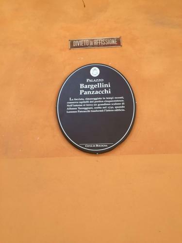 Farolfi Apartments Palazzo Bargellini Panzacchi
