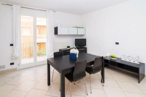 Apartamento Relax E Confort In Pieno Centro. Balcone E Garage