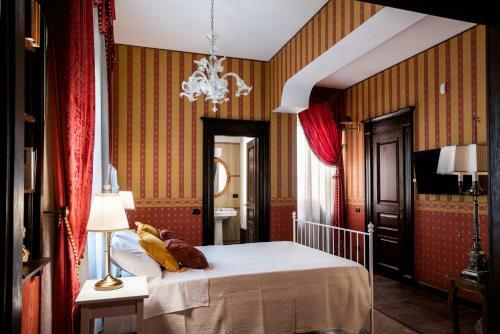 Hostal Palazzo Chiara
