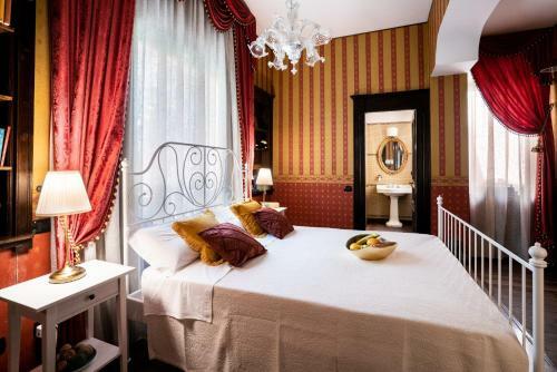 Hostal Palazzo Chiara