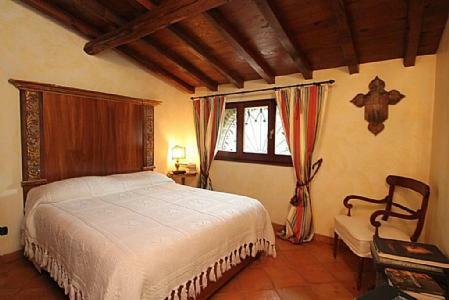 Campagnano Di Roma Villa Sleeps 9 Pool Wifi