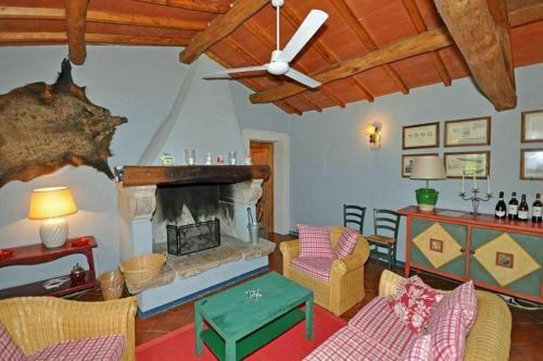 Apartment In Marsiliana Sleeps 4