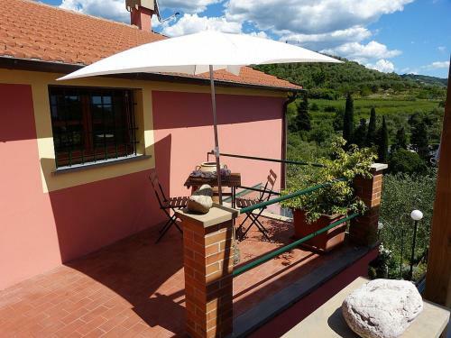 Chiavari Villa Sleeps 6 Pool Air Con Wifi