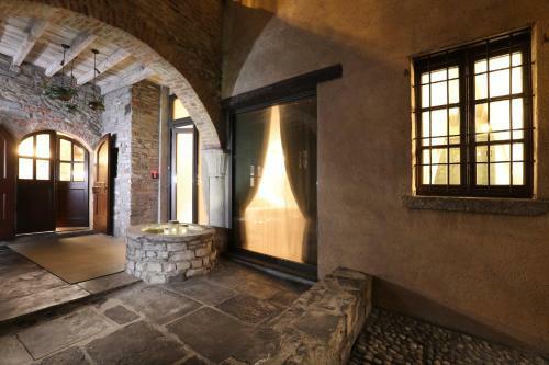 Hostal Suites&atelier Lake Como