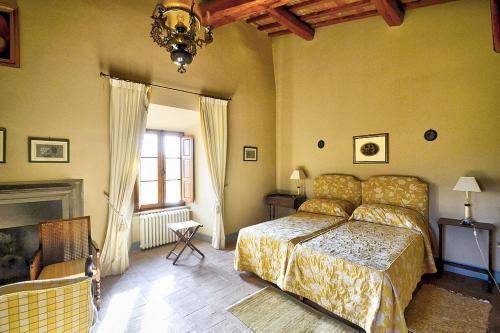 Case Colle Villa Sleeps 30 With Pool And Air Con
