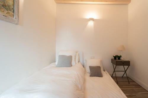 Apartamento White Suite With Private Terrace By Rentallcomo