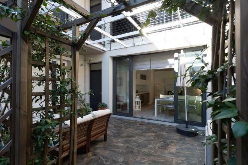 Apartamento White Suite With Private Terrace By Rentallcomo