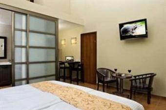 Aparthotel Dolphin Village Country Lodging