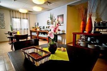 Aparthotel Dolphin Village Country Lodging