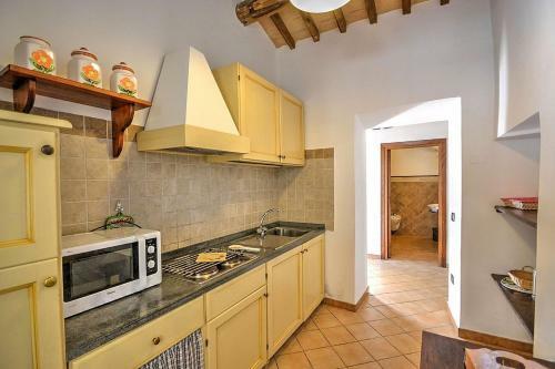 Fiordini Villa Sleeps 6 Pool Air Con Wifi