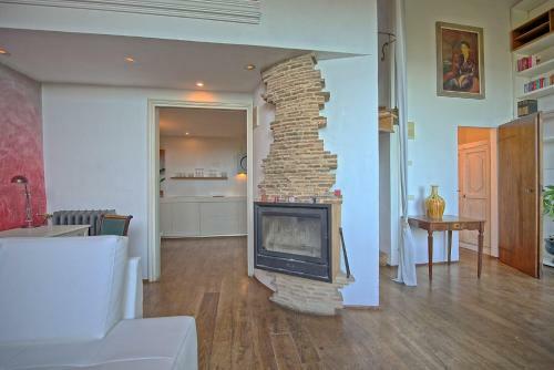 Le Catese Villa Sleeps 6 With Pool Air Con And Wifi