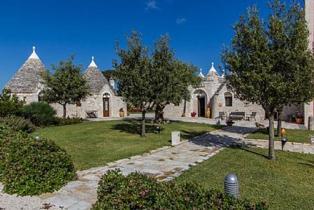 Martina Franca Villa Sleeps 4 Pool Wifi