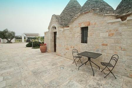 Martina Franca Villa Sleeps 4 Pool Wifi