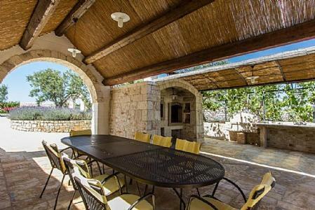 Martina Franca Villa Sleeps 3 Pool Wifi