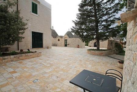 Martina Franca Villa Sleeps 3 Pool Wifi