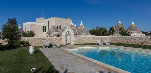 Martina Franca Villa Sleeps 3 Pool Wifi