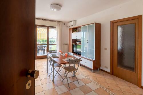 Apartamento Accogliente Trilocale Turone A Due Passi Dal Mare