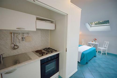 Minori Villa Sleeps 2 Pool Air Con Wifi