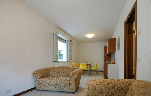 Nice Apartment In Misano Adriatico W/ 2 Bedrooms