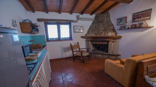 Montelaterone Villa Sleeps 10 Pool Air Con