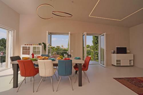 Solarolo Villa Sleeps 8 With Pool Air Con And Wifi