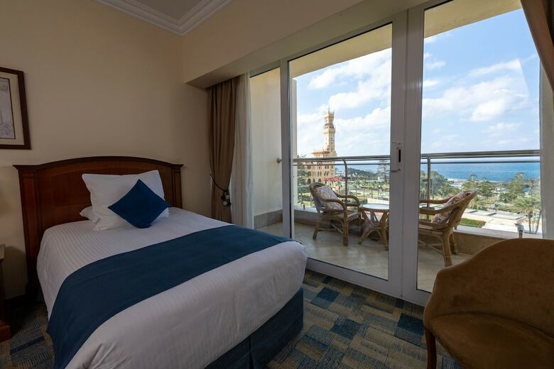 Hotel Helnan Palestine