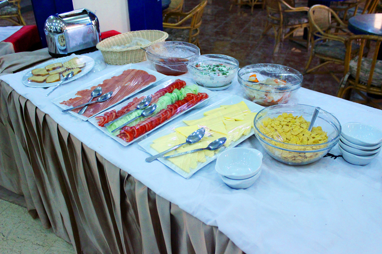 Gaddis Luxor Hotel, Suites And Apartments