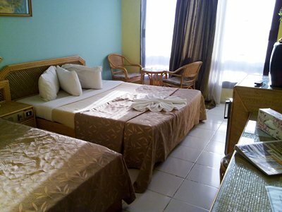 Gaddis Luxor Hotel, Suites And Apartments
