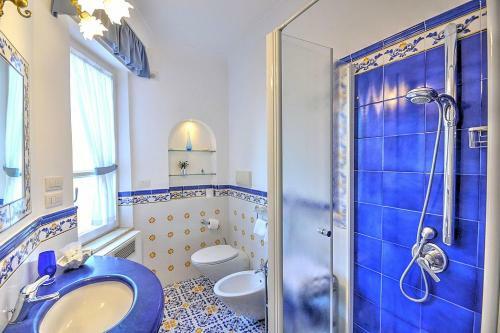 Marina Del Cantone Villa Sleeps 14 Pool Air Con