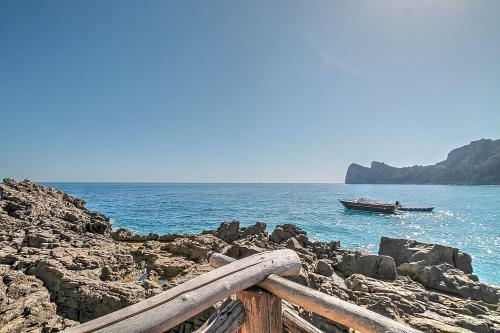 Sirenuse Villa Sleeps 6 Pool Air Con Wifi