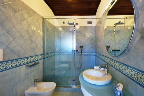 Nerano Villa Sleeps 10 With Pool Air Con And Wifi