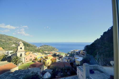 Coppetelle Holiday Home Sleeps 7 With Air Con