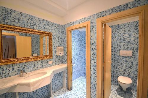 Marina Del Cantone Villa Sleeps 22 Pool Air Con